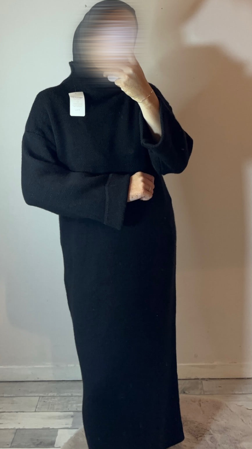 ROBE PULL